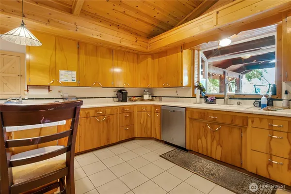 $799,950 | 19127 Patterson Road East, Orting, WA 98360