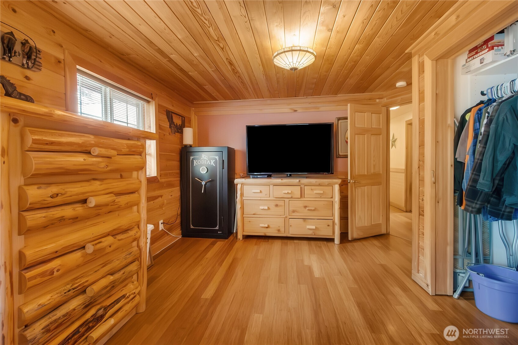 19127 Patterson Road East Orting, WA 98360 - Photo 15 of 36