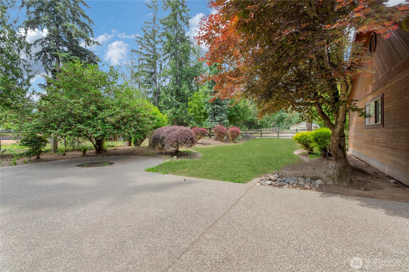 19127 Patterson Road East Orting, WA 98360 - Photo 5 of 36