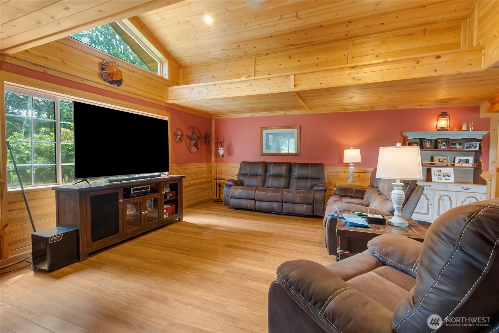 19127 Patterson Road East Orting, WA 98360 - Photo 8 of 36