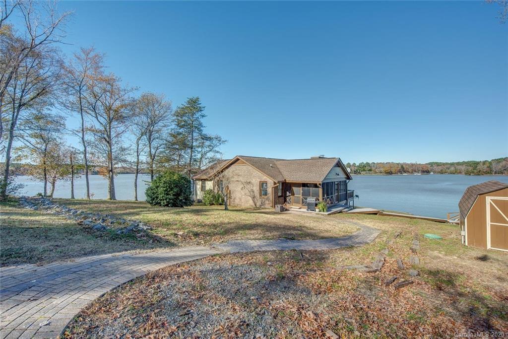 2213 Seaside Road York, SC 29745 - Photo 1 of 34 Gallery Image 1