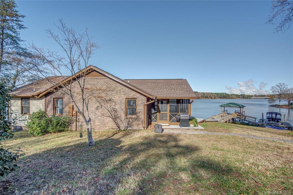 2213 Seaside Road York, SC 29745 - Photo 2 of 34 Gallery Image 2