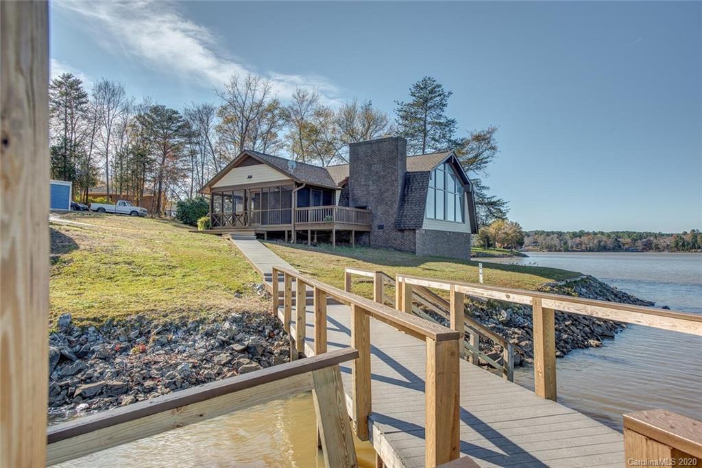2213 Seaside Road York, SC 29745 - Photo 3 of 34 Gallery Image 3