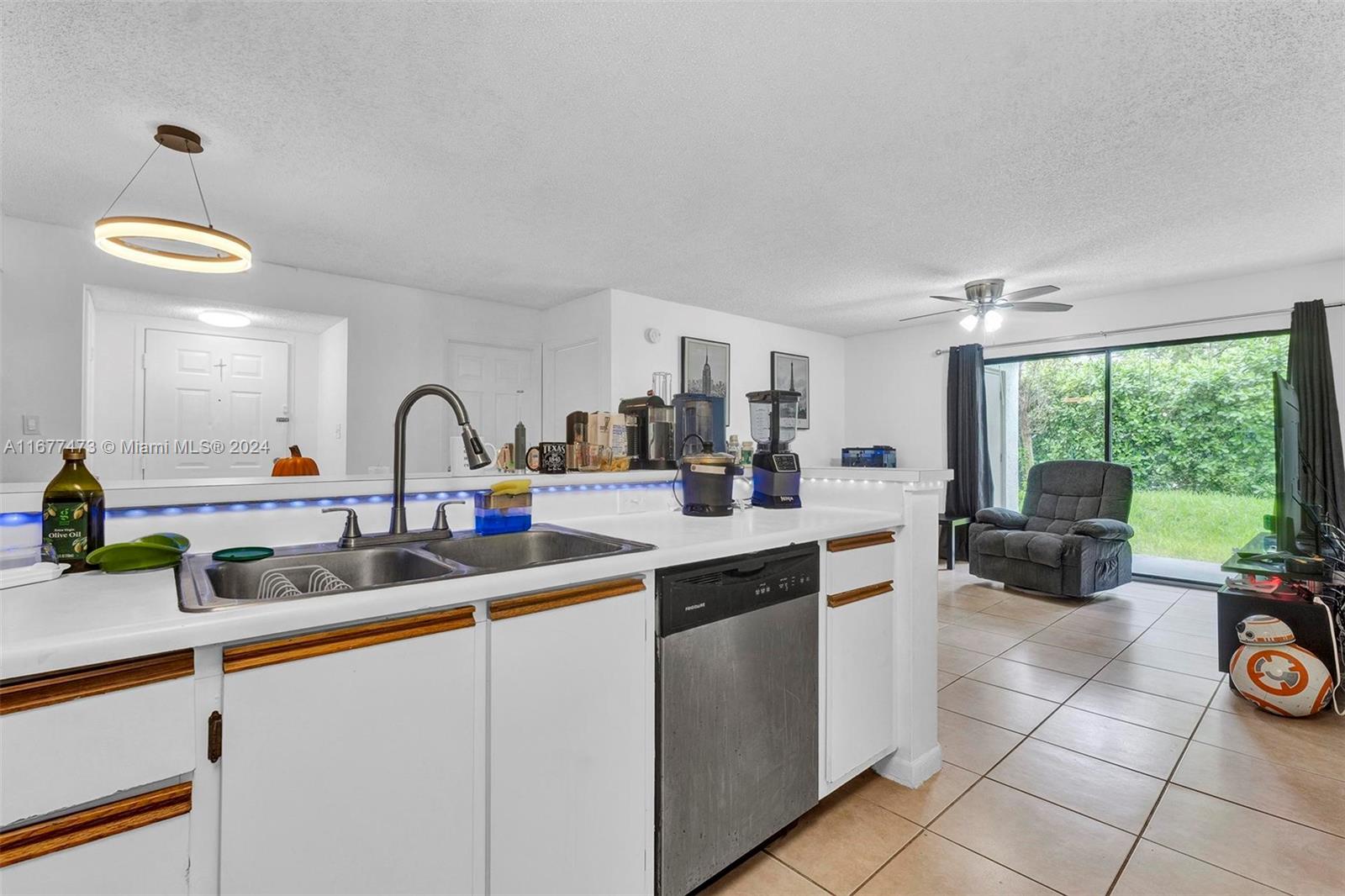 570 South Park Road, Unit 156 Hollywood, FL 33021 - Photo 13 of 45