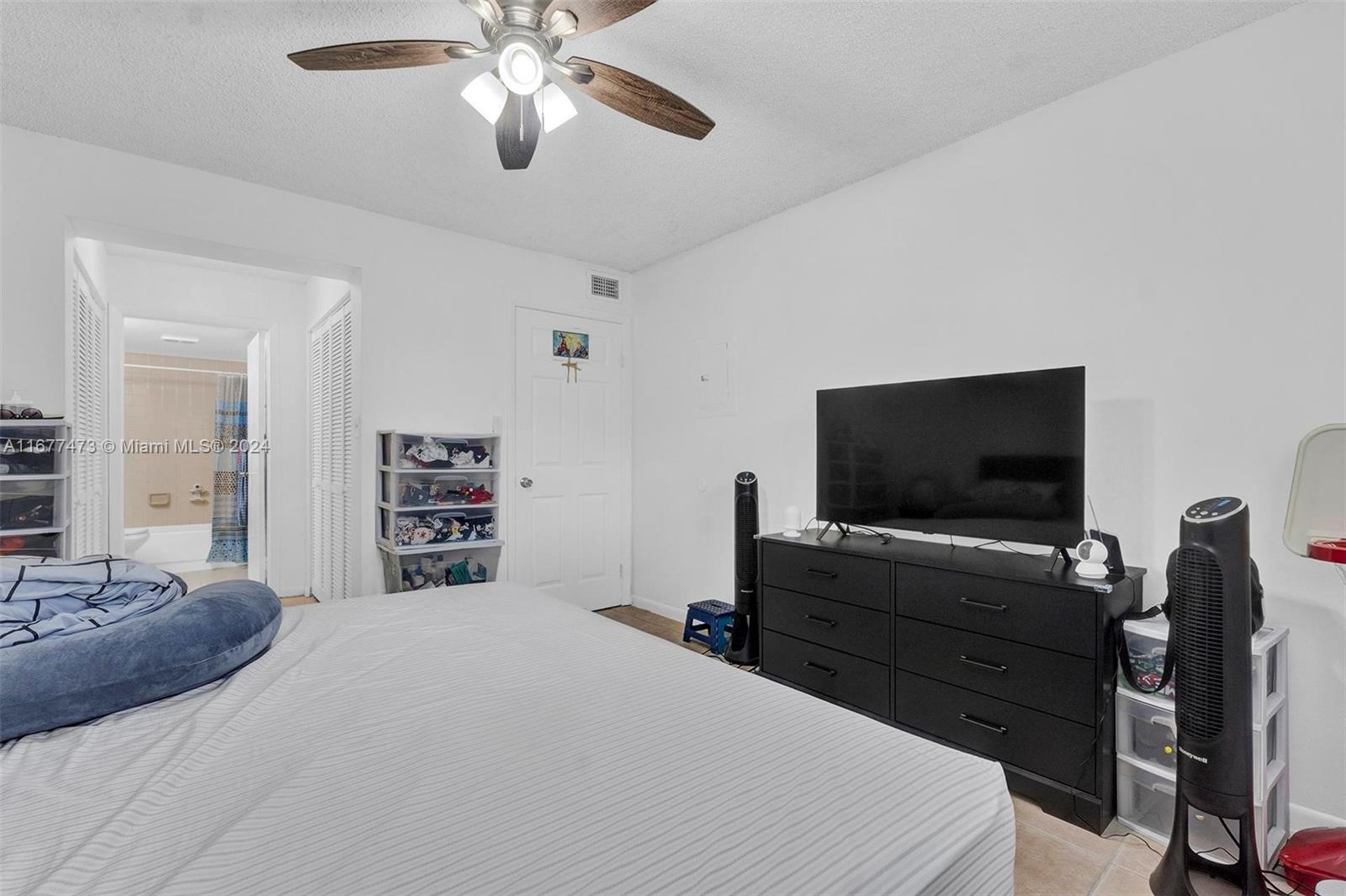 570 South Park Road, Unit 156 Hollywood, FL 33021 - Photo 21 of 45