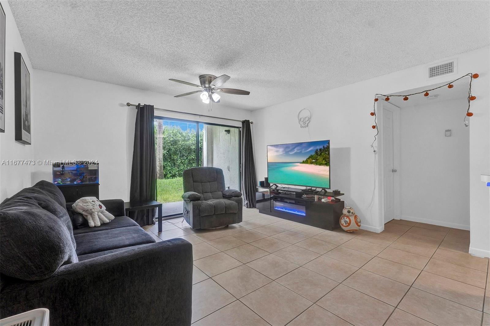 570 South Park Road, Unit 156 Hollywood, FL 33021 - Photo 6 of 45