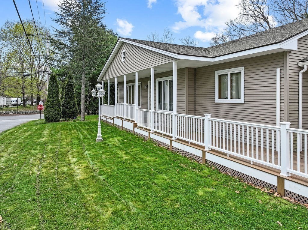 2 Watuppa Road Westport, MA 02790 - Photo 4 of 42 Gallery Image 4
