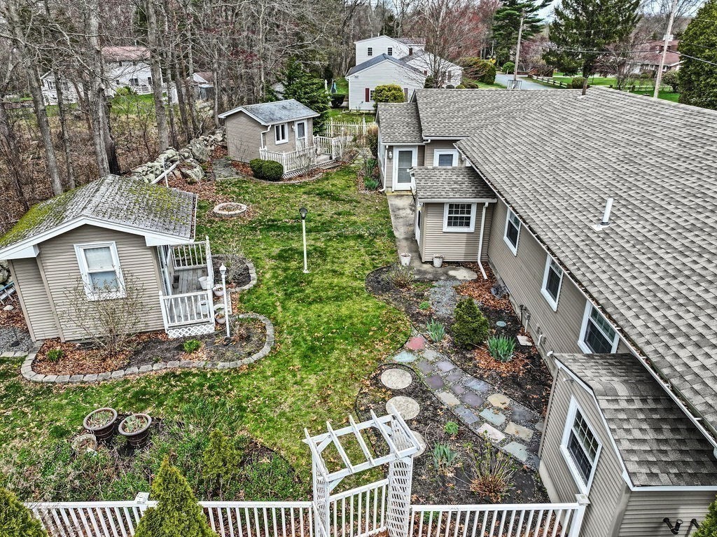 2 Watuppa Road Westport, MA 02790 - Photo 9 of 42 Gallery Image 9