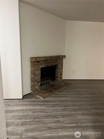 $1,995 | 15422 40th Avenue South, Unit D, Tukwila, WA 98188