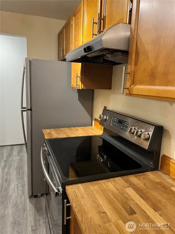 $1,995 | 15422 40th Avenue South, Unit D, Tukwila, WA 98188