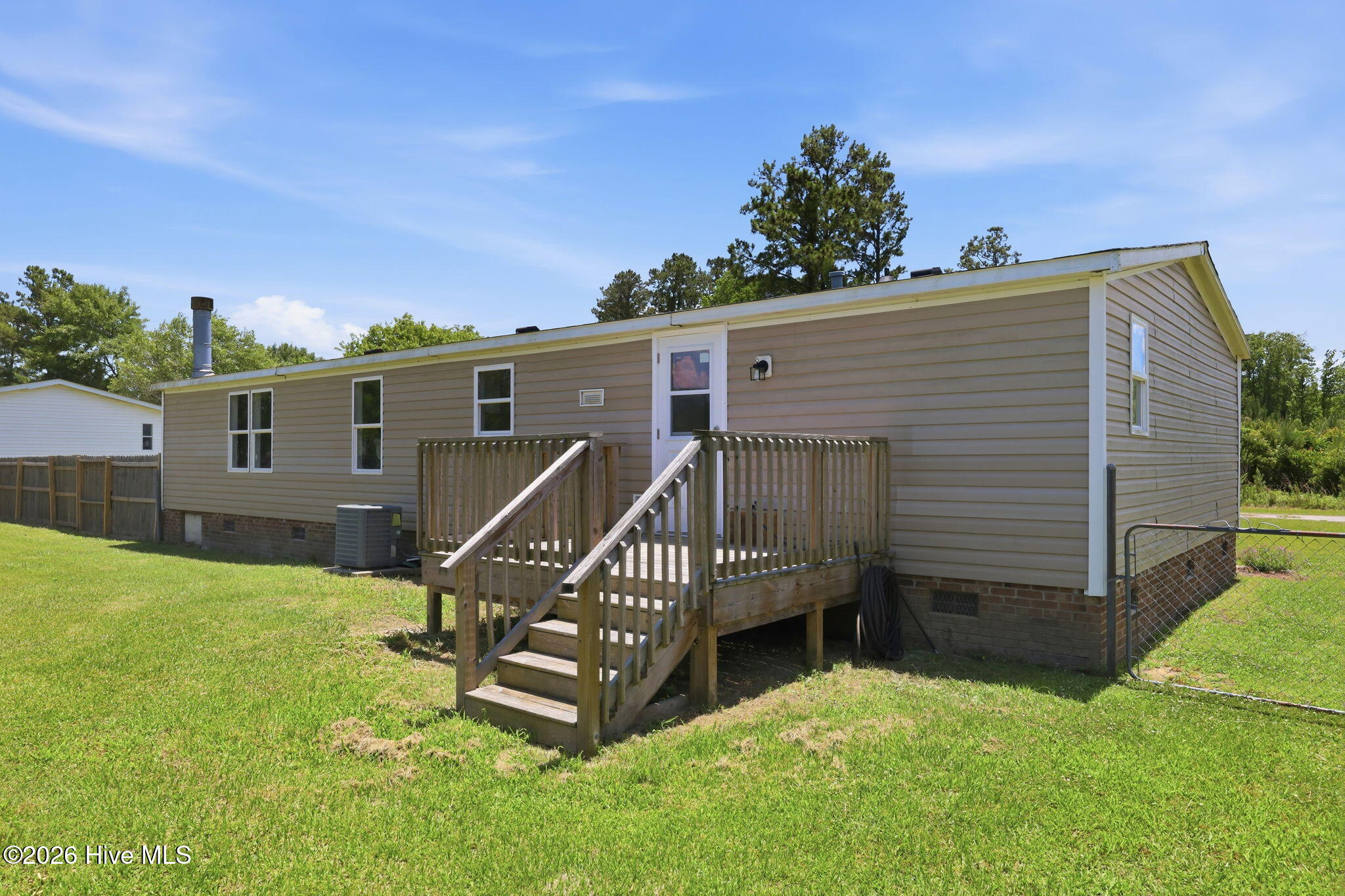 204 Kings Parkway Hubert, NC 28539 - Photo 27 of 30 Deck