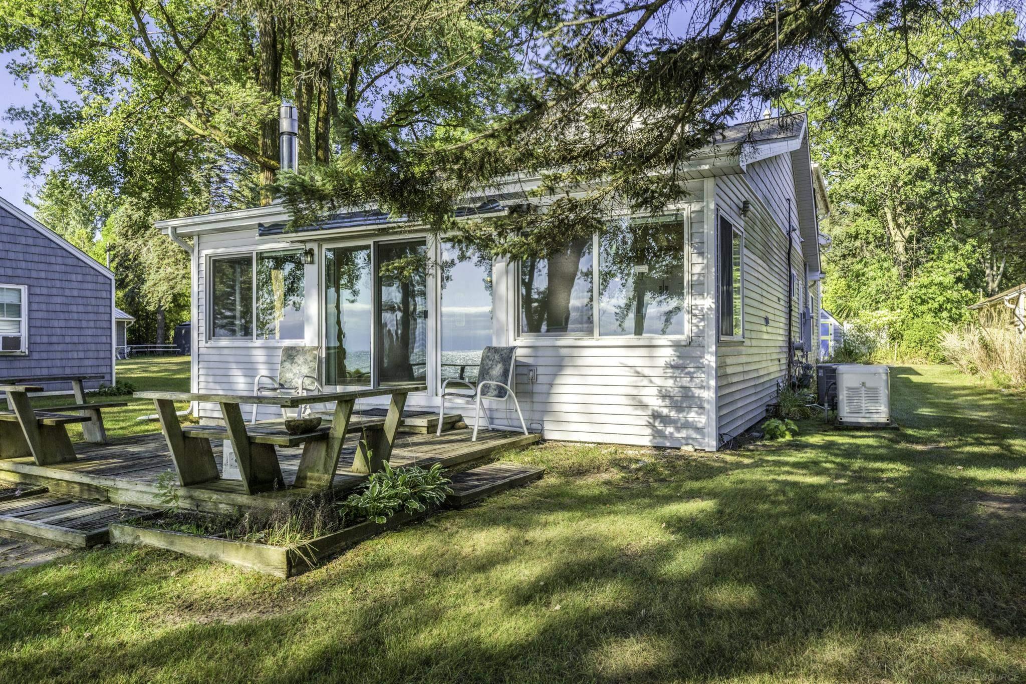 8195 Lakeshore Road Lexington, MI 48450 - Photo 15 of 73