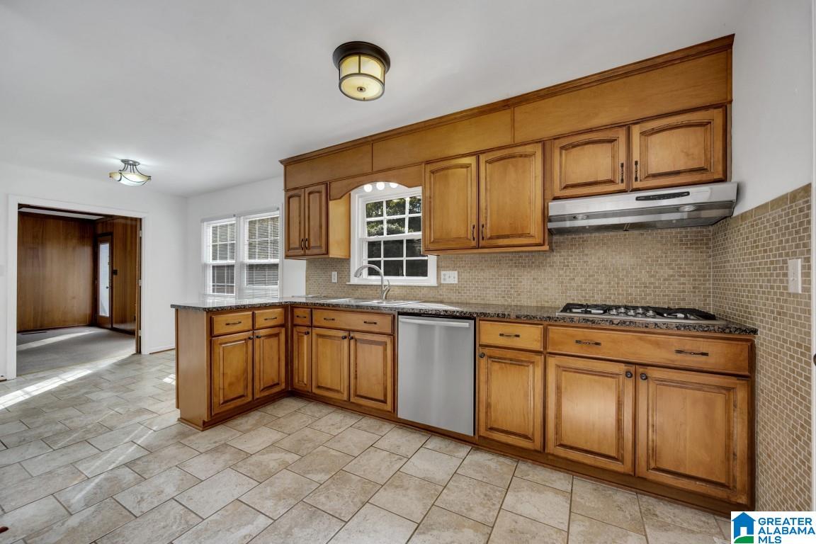 2937 Green Valley Road Birmingham, AL 35243 - Photo 7 of 34