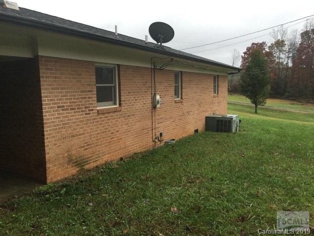 4580 Snowhill Church Road Morganton, NC 28655 - Photo 2 of 8 Gallery Image 2