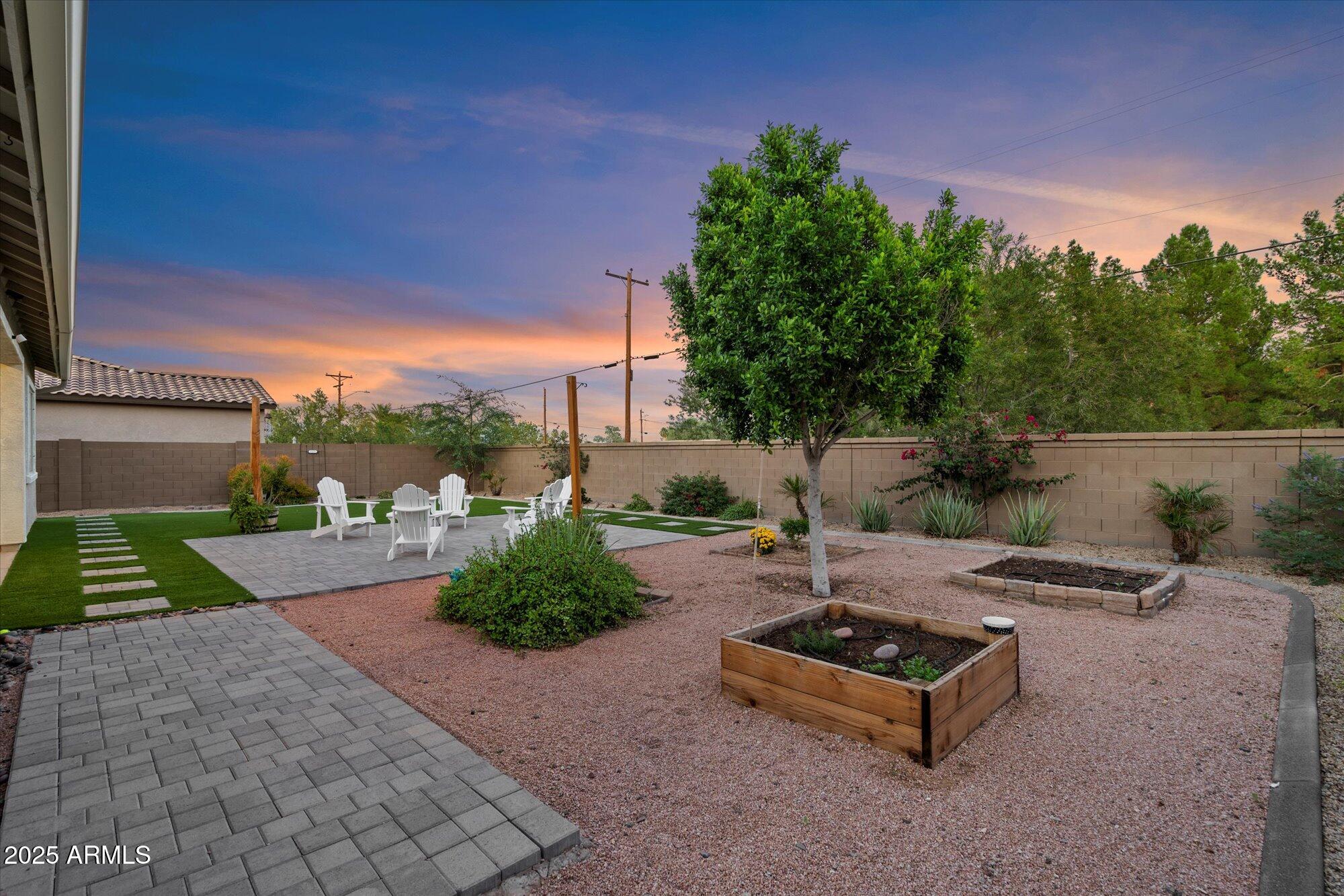 6311 South 25th Place Phoenix, AZ 85042 - Photo 34 of 40 34-105620369