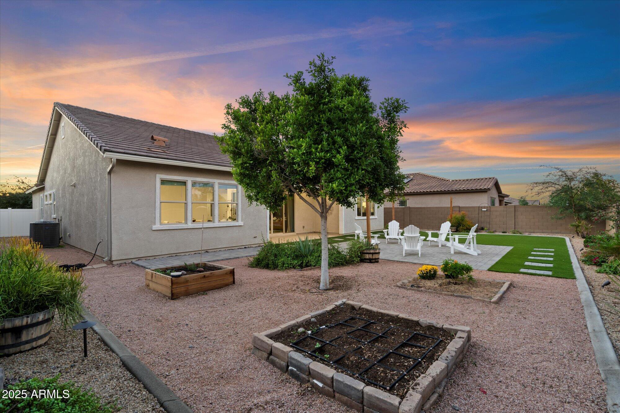 6311 South 25th Place Phoenix, AZ 85042 - Photo 35 of 40 35-105620375