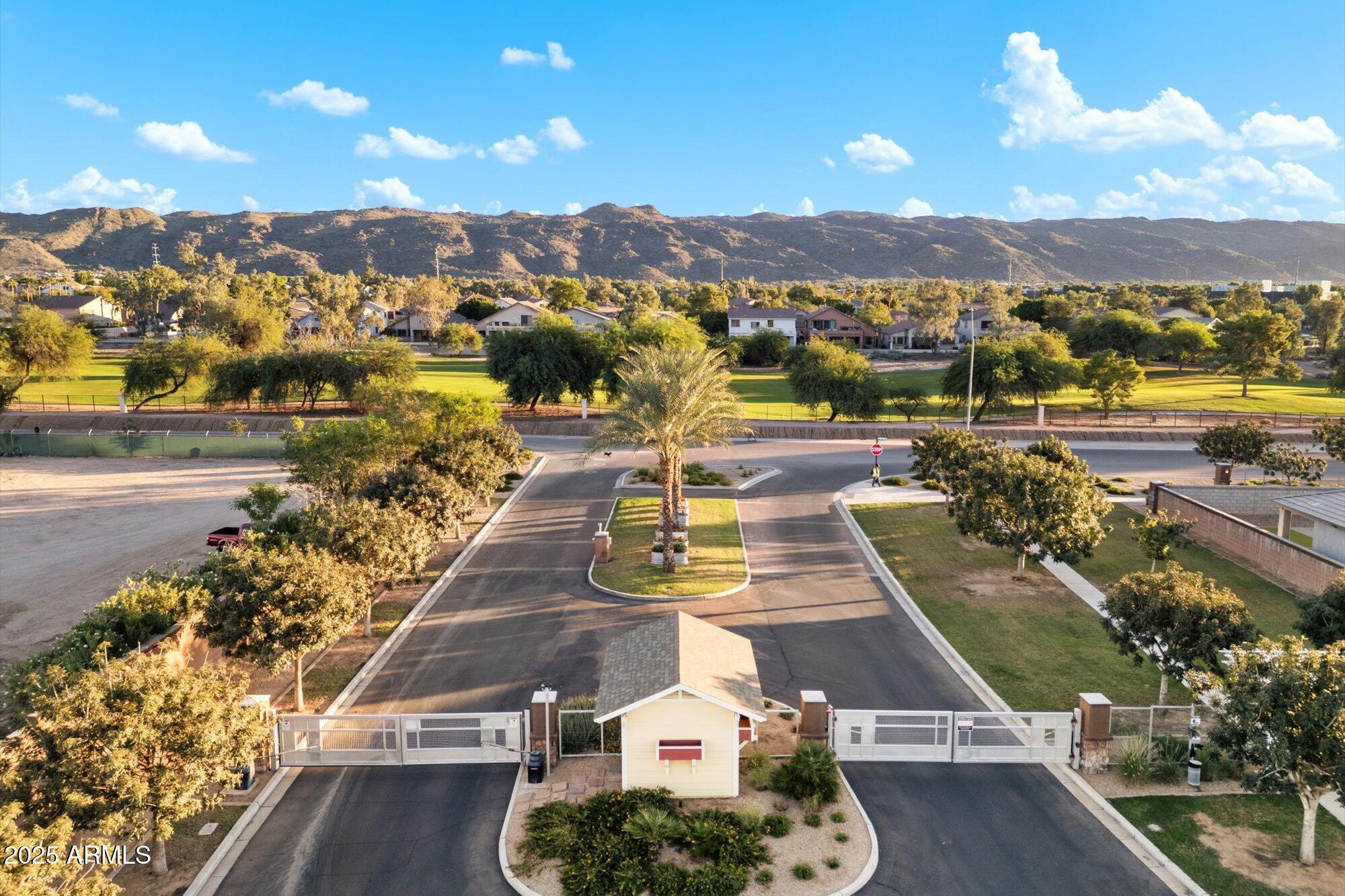 6311 South 25th Place Phoenix, AZ 85042 - Photo 37 of 40 37-105620546