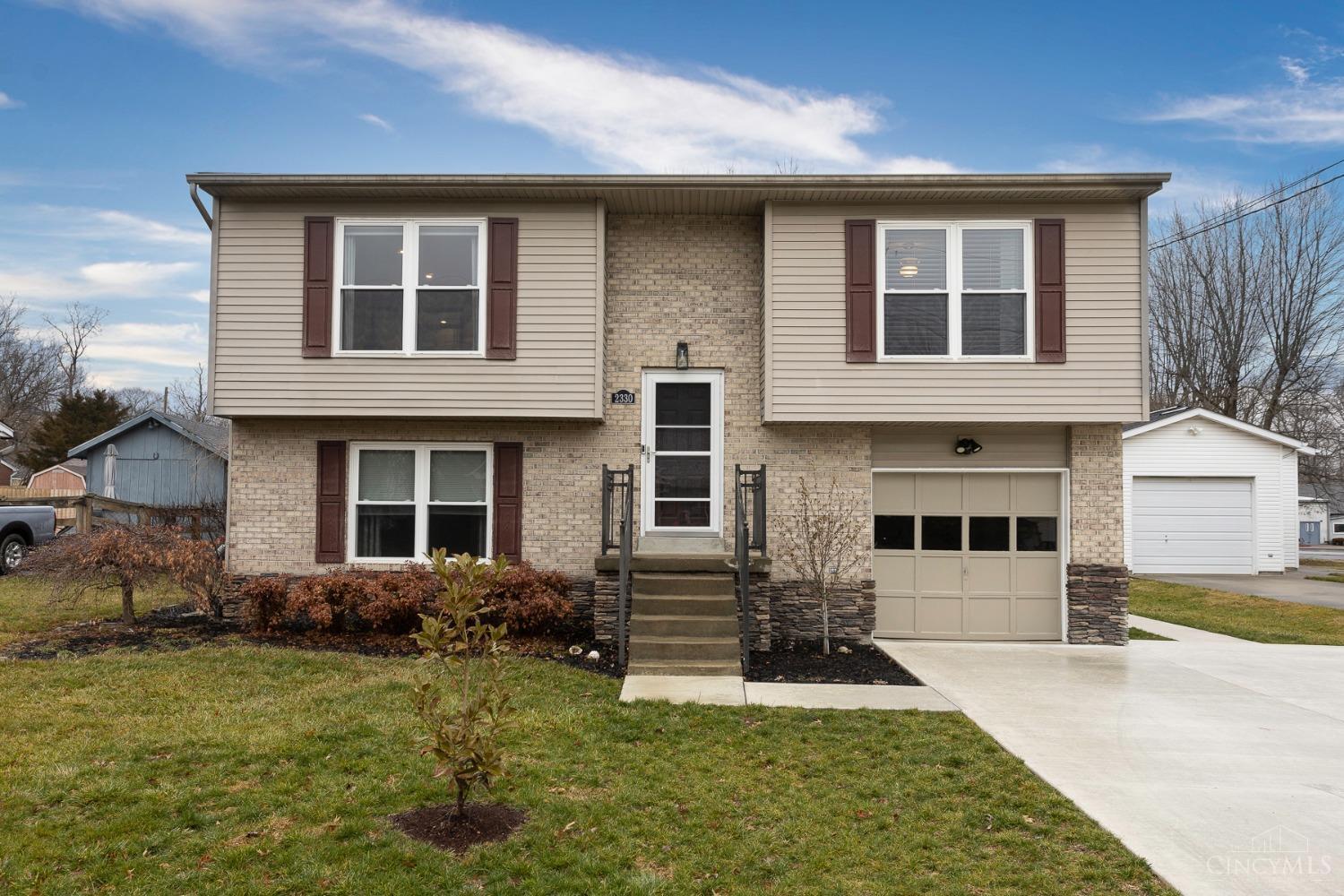2330 Rose Road Loveland, OH 45140 - Photo 2 of 22