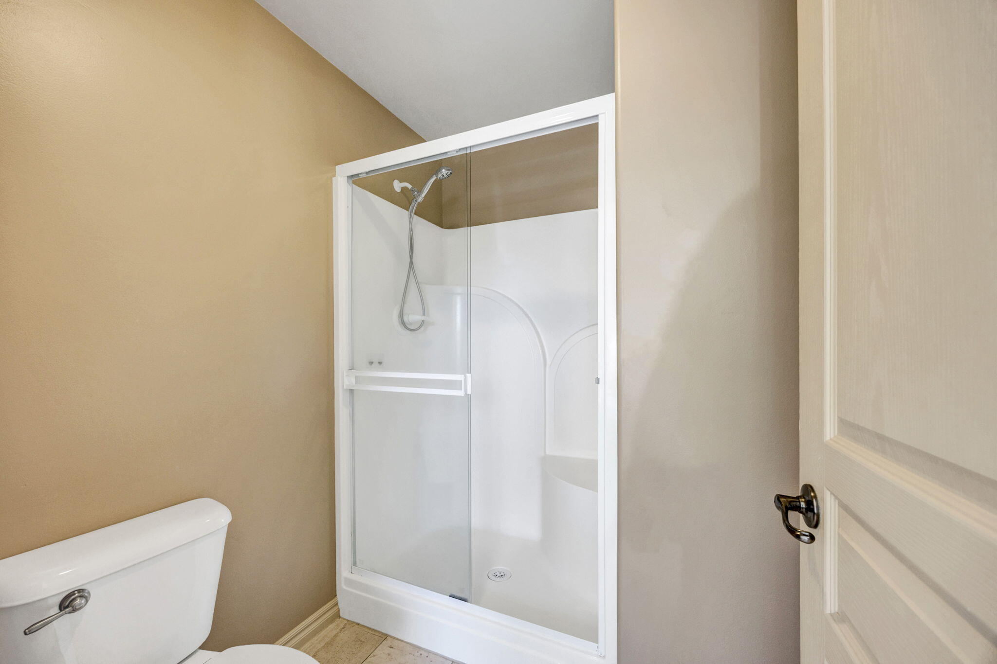 523 Ridgeway Avenue Central Point, OR 97502 - Photo 43 of 68 43