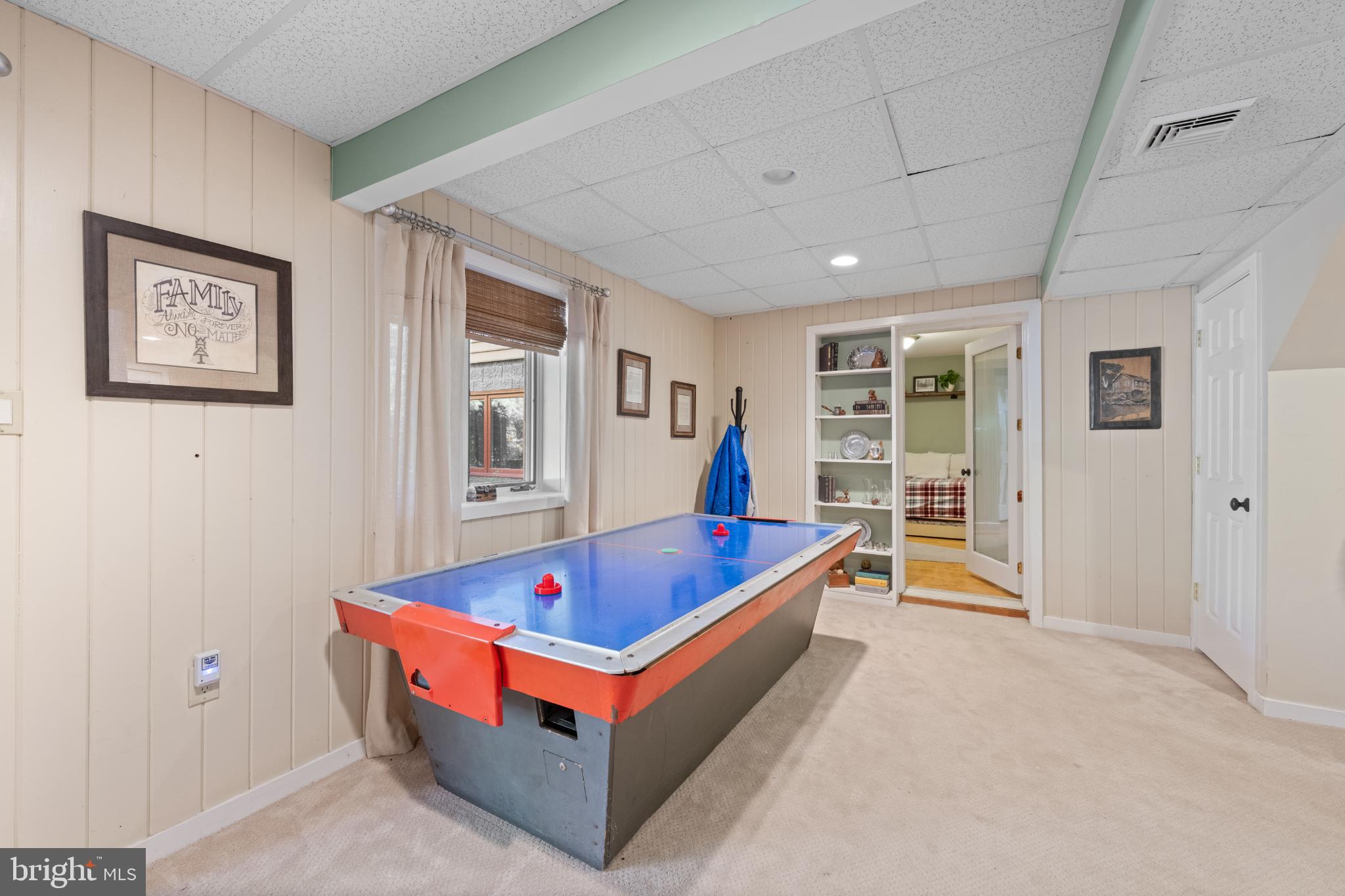 1623 Hilltop Road Spring City, PA 19475 - Photo 61 of 70 Recreation room with air hockey table.