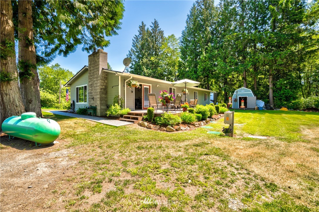 4746 Hobson Road Bow, WA 98232 - Photo 3 of 25 Gallery Image 3