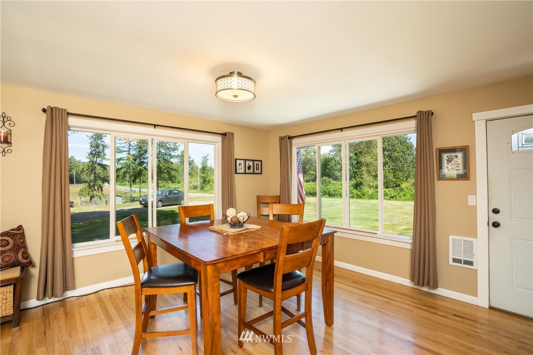 4746 Hobson Road Bow, WA 98232 - Photo 8 of 25 Gallery Image 8