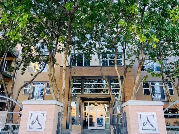 $2,999 | 1326 North Central Avenue, Unit 303, Phoenix, AZ 85004