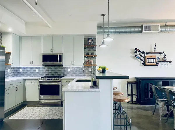 $2,999 | 1326 North Central Avenue, Unit 303, Phoenix, AZ 85004