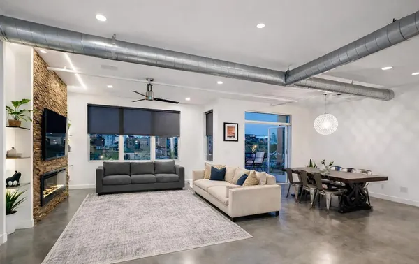 $2,999 | 1326 North Central Avenue, Unit 303, Phoenix, AZ 85004