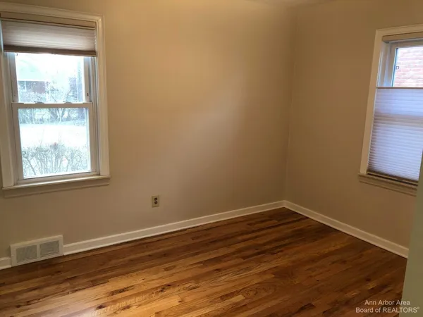 $149,900 | 1246 15th Street, Wyandotte, MI 48192