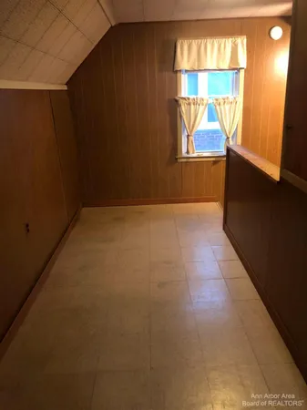 $149,900 | 1246 15th Street, Wyandotte, MI 48192