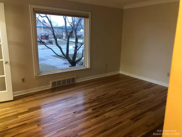 $149,900 | 1246 15th Street, Wyandotte, MI 48192