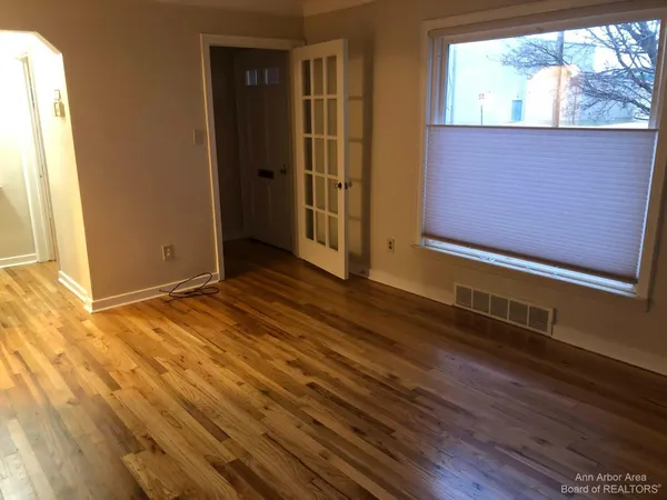 $149,900 | 1246 15th Street, Wyandotte, MI 48192