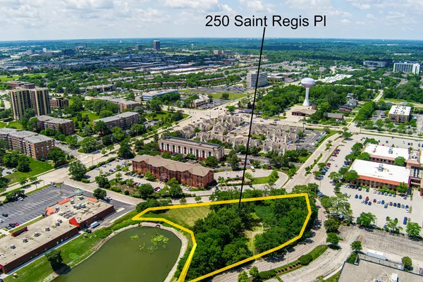 $975,000 | 250 St Regis Drive, Lombard, IL 60148