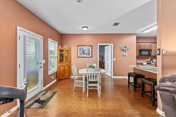 $489,900 | 147 Pembrooke Circle, Jonesborough, TN 37659