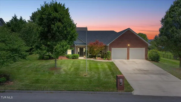 $489,900 | 147 Pembrooke Circle, Jonesborough, TN 37659