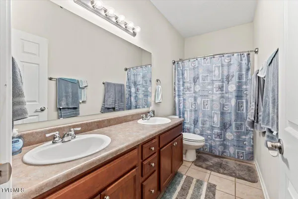 $489,900 | 147 Pembrooke Circle, Jonesborough, TN 37659