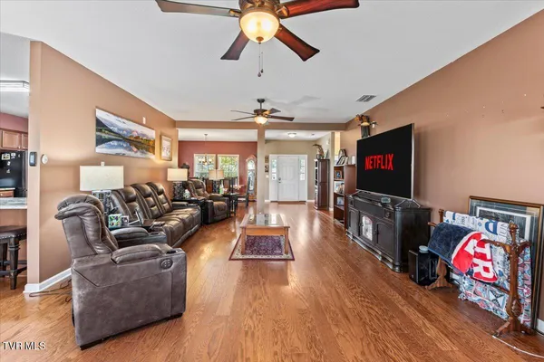 $489,900 | 147 Pembrooke Circle, Jonesborough, TN 37659