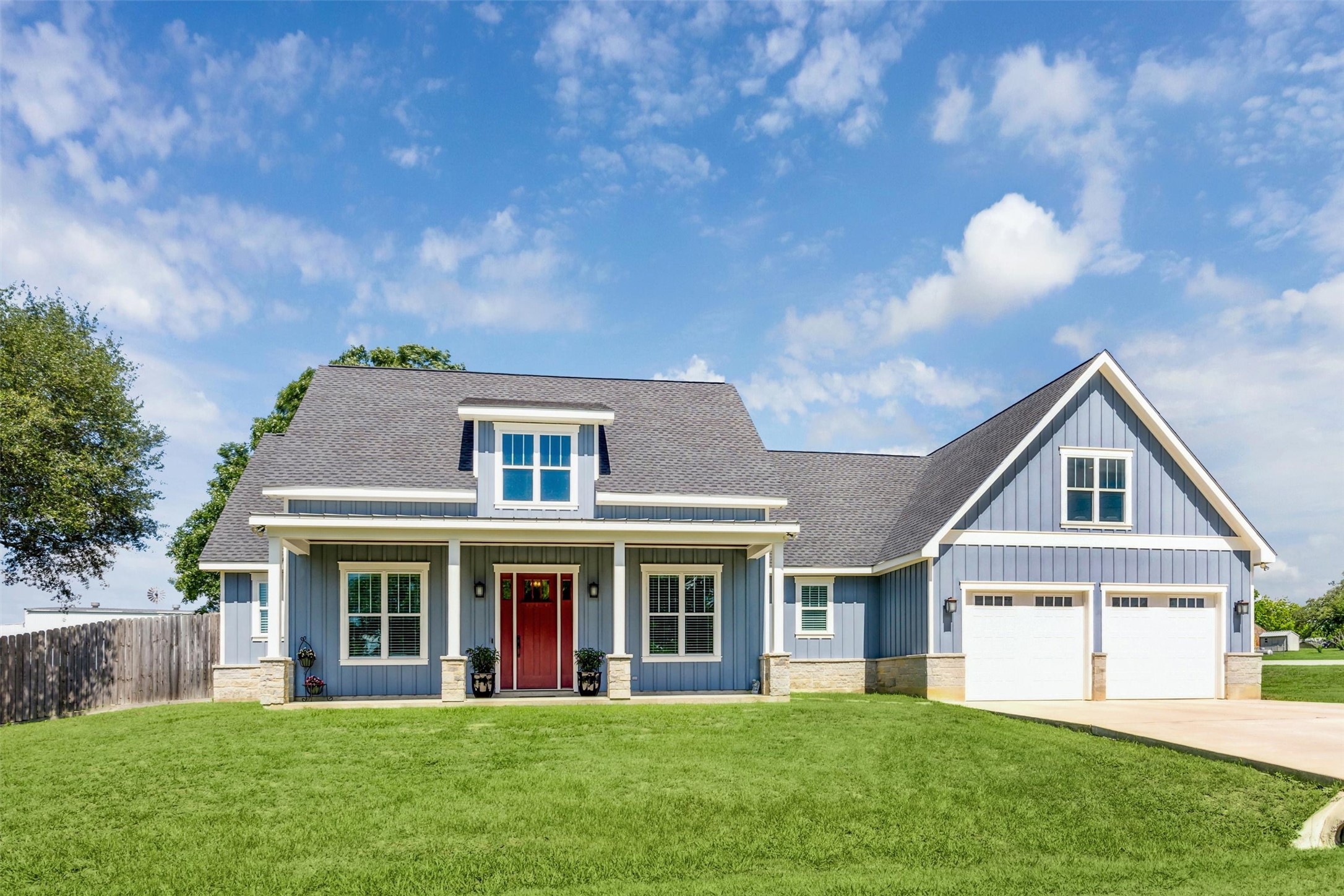 127 Buenger Road Industry, TX 78944 - Photo 4 of 35