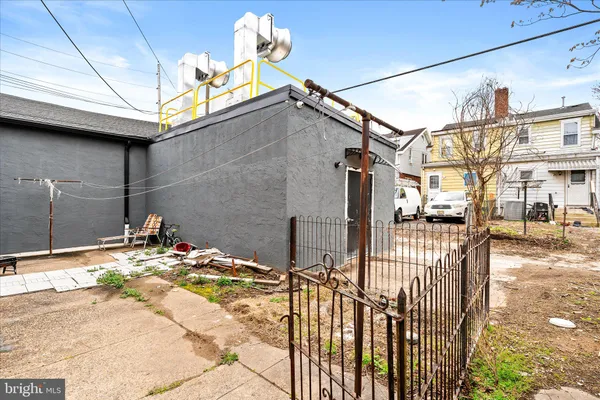 $2,500 | 1281 South Broad Street, Trenton, NJ 08610