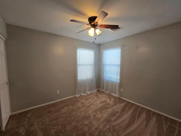 $1,945 | 1977 East Emily Lane, Gilbert, AZ 85295