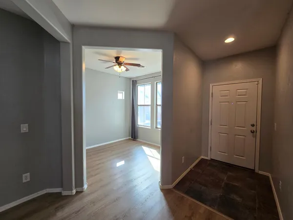 $1,945 | 1977 East Emily Lane, Gilbert, AZ 85295