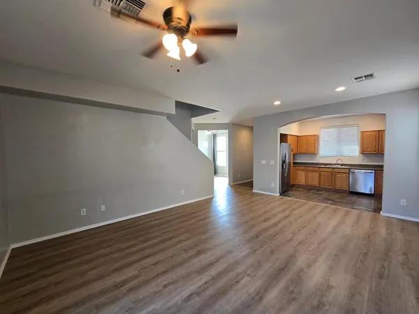 $1,945 | 1977 East Emily Lane, Gilbert, AZ 85295