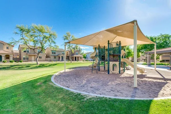 $1,945 | 1977 East Emily Lane, Gilbert, AZ 85295