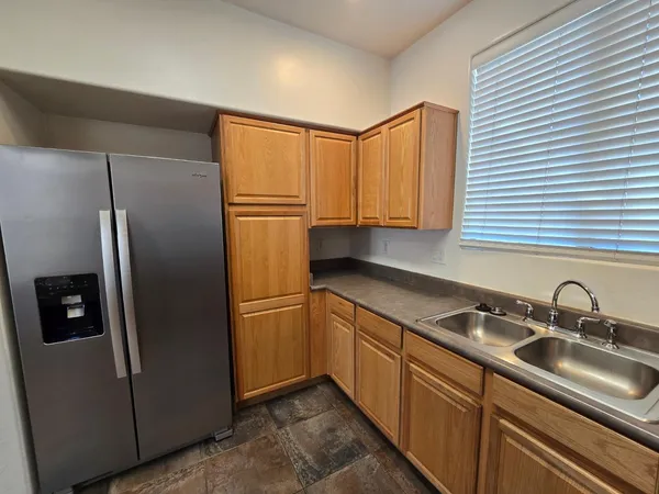 $1,945 | 1977 East Emily Lane, Gilbert, AZ 85295