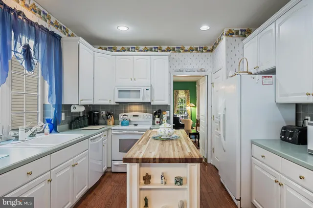 $456,000 | 72 East Shipps Way, Delanco, NJ 08075