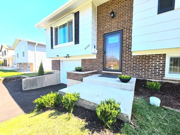 $439,000 | 8113 Carlisle Drive, Hanover Park, IL 60133