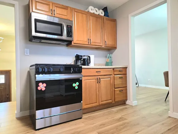$439,000 | 8113 Carlisle Drive, Hanover Park, IL 60133