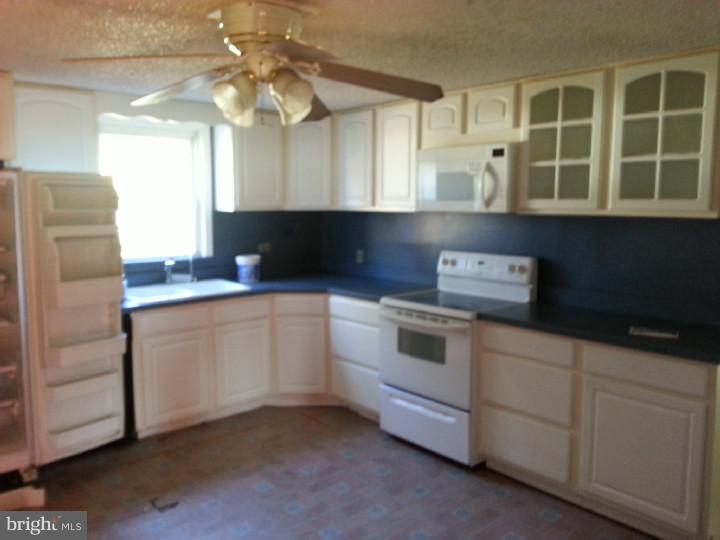 1045 Bath Road Bristol, PA 19007 - Photo 15 of 18 Gallery Image 15