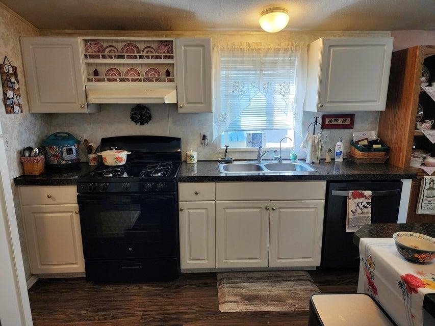 2626 D Cedonia-Addy Road Addy, WA 99101 - Photo 6 of 32